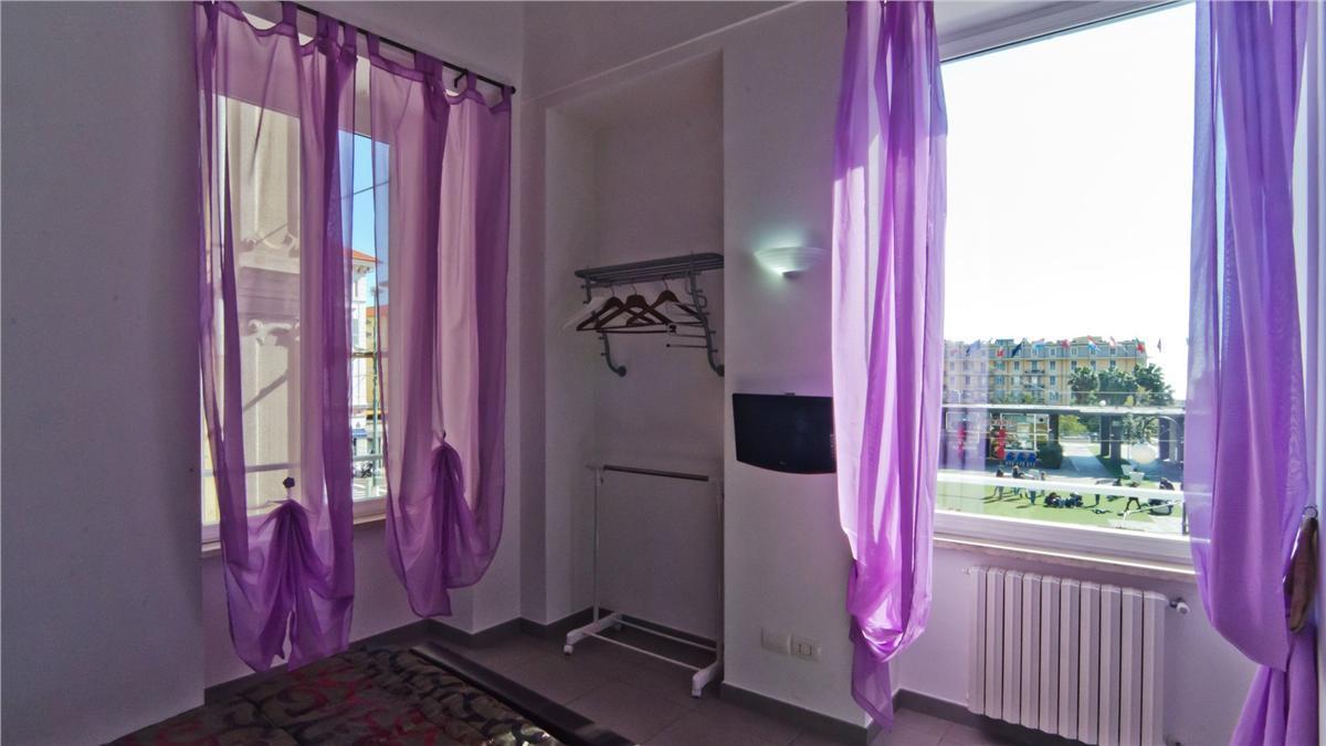 Londrino Sanremo Hotel ภายนอก รูปภาพ